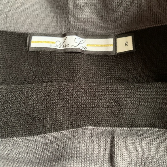 Gray flair/ skater skirt - Picture 3 of 4